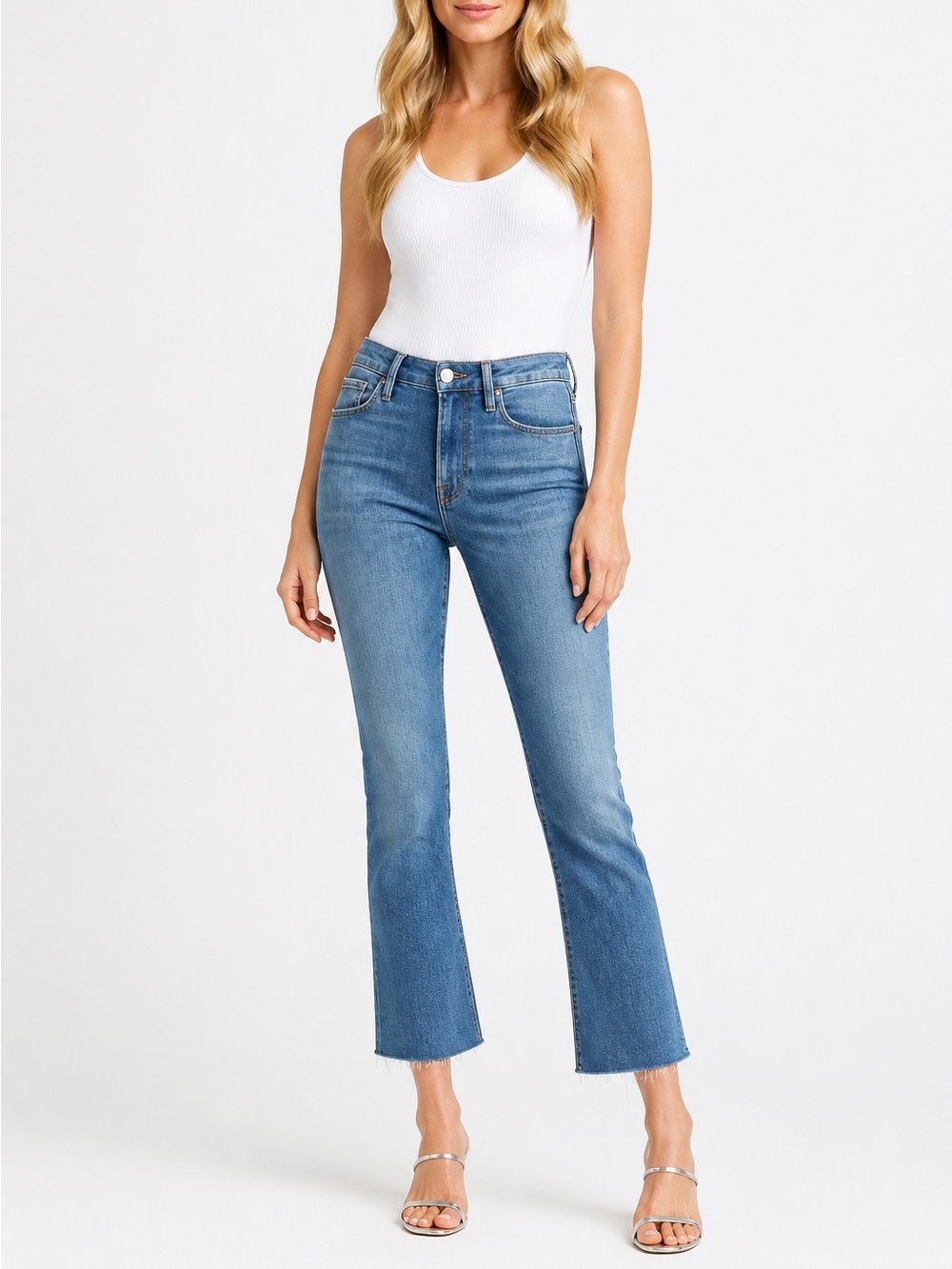 FRAME Le Crop Mini Boot Bootcut Ankle
Jeans with Raw Hem
